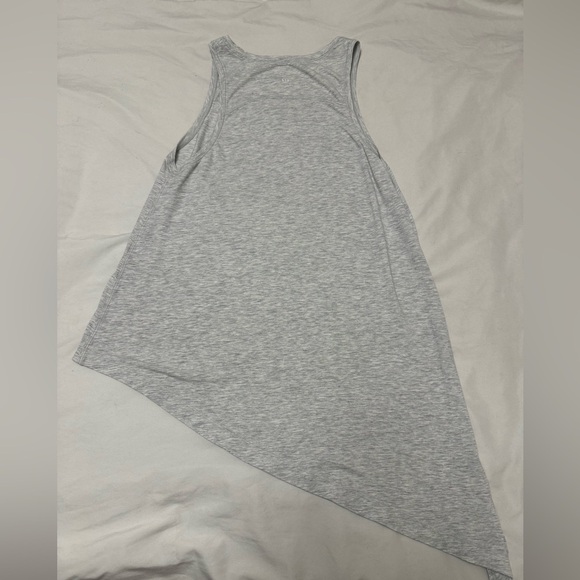 Lululemon Tie & Go Tank - Picture 7 of 9